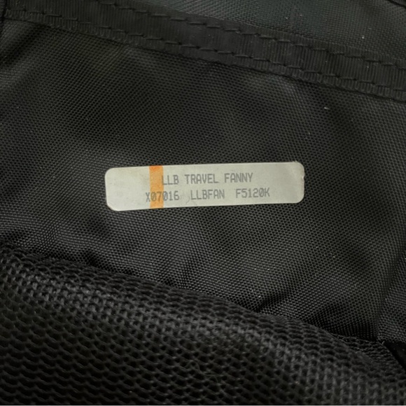 Vintage L.L. Bean Classic Black Waist Bag - Picture 7 of 7